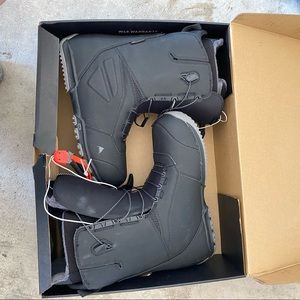 Men Burton Snow Boots US13
